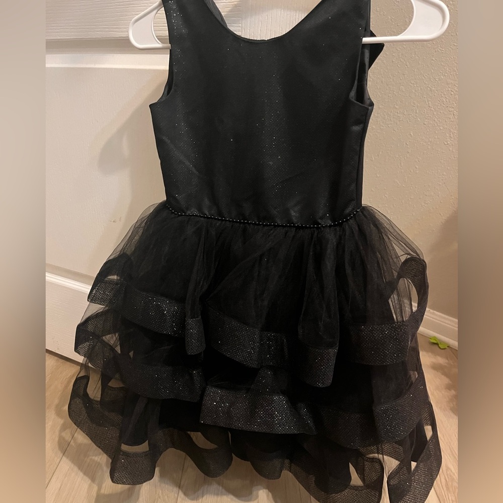 Beautiful Rare Editions dress size 7 little girls